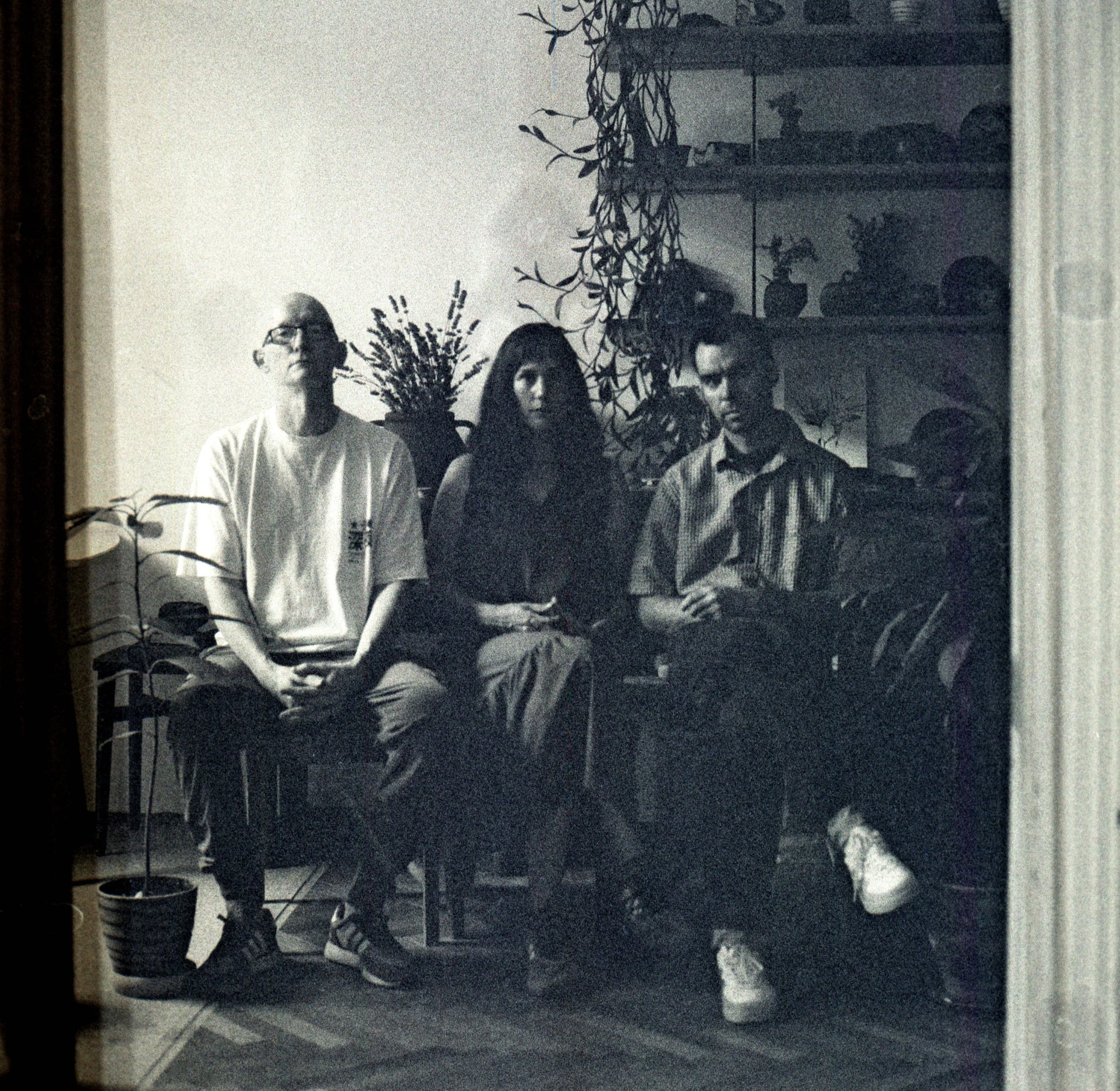 ISA MAI — Iskra Maroja, Ishfaq i Crni