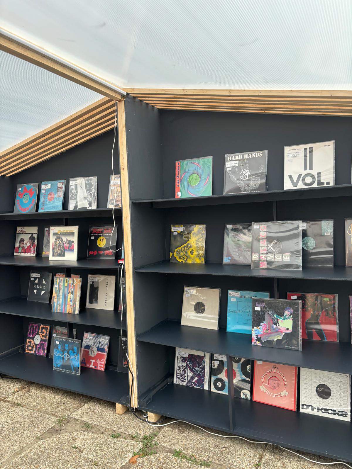 Ploče izložene na Vinyl Marketu